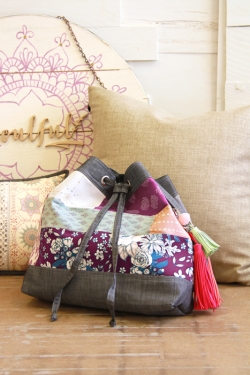Soulful-Pillows-and-Handbag-2